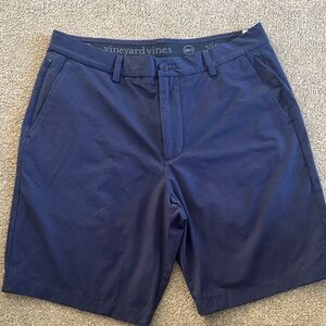 Vineyard Vines Men's Navy Flat Front Shorts size 32